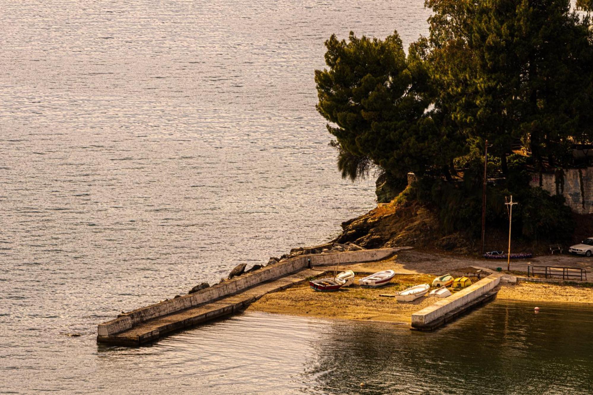 Mesonisi Με Υπέροχη Θέα Στον Παγασητικό!! Villa Áfissos Buitenkant foto
